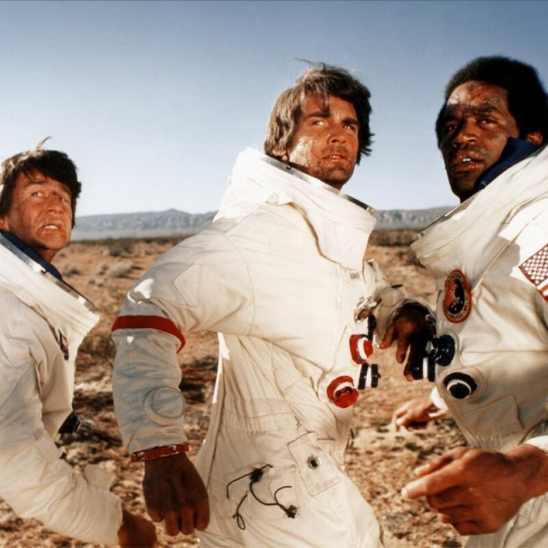 Capricorn One 01